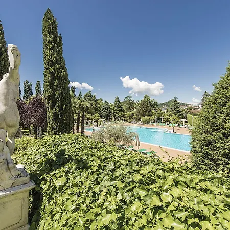 Des Bains Terme מונטגרוטו טרמה