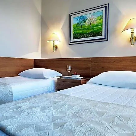 Des Bains Terme مونتيجروتو تيرمي