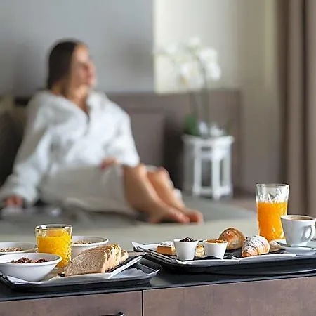 Des Bains Terme 4* مونتيجروتو تيرمي